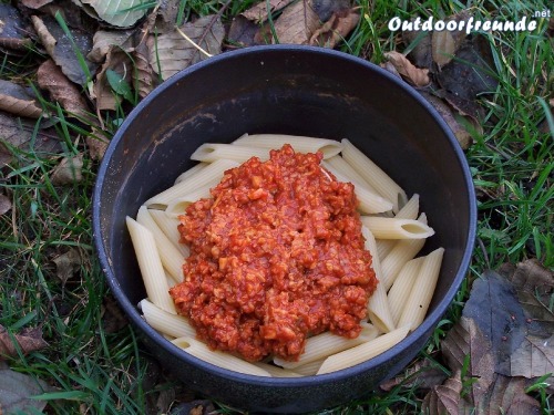 Vegetarische Soja Bolognese mit Nudeln - Schritt 10